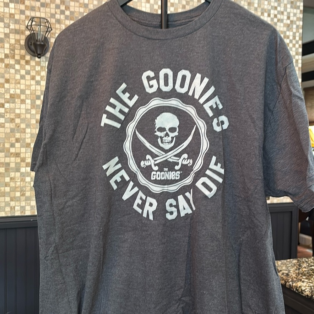 The Goonies Tshirt Men's 2X Grey Never Say Die